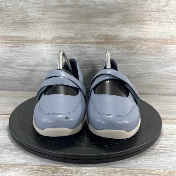 Vionic Woman’s Cala Blue Leather Mary Jane Flats Size 9.5 Wide - Picture 2 of 10